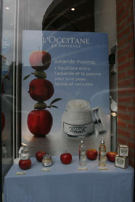 Mars 2007 : L"Occitane, Pomme-Amande